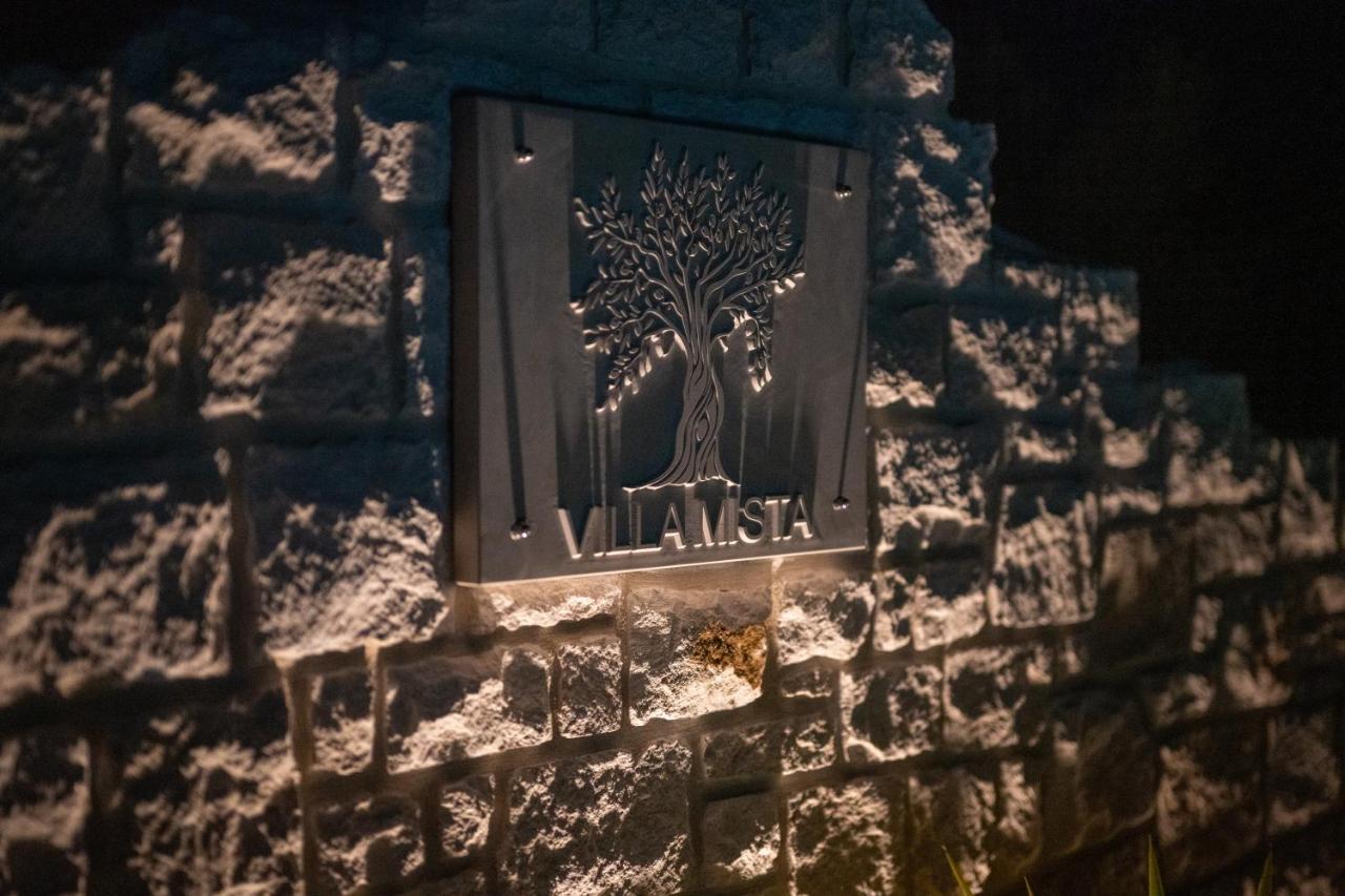 Villa Mista Sutivan Exteriör bild